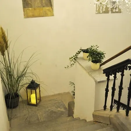 Art Hotel&hostel Hotel