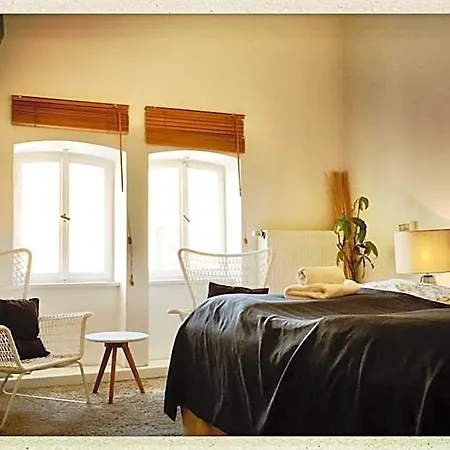 Otel Art &